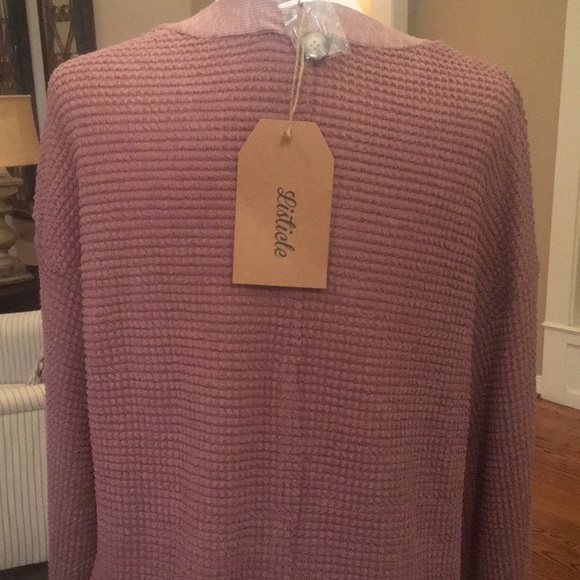 Listicle Long Sleeve Thermal Top - Picture 8 of 12